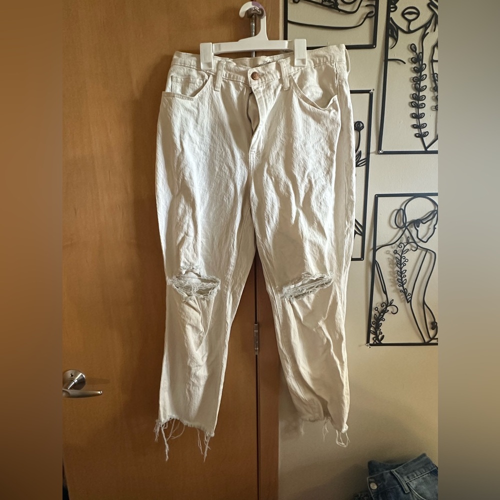 Universal Thread Cream Boyfriend Jeans